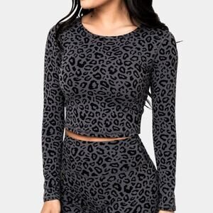 Magnet Leopard Serenity Long Sleeve Crop